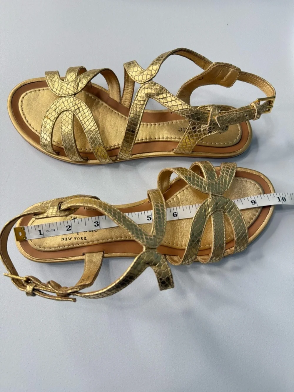 Kate Spade Gold Metallic Snake Embossed Strappy Flat Sandals Ankle Strap Size 8M